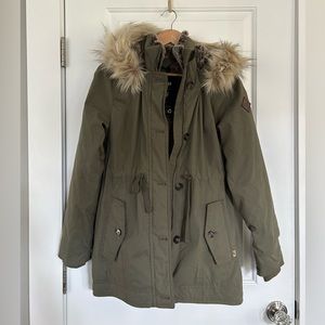 NWOT Hollister coat. Never been worn!!